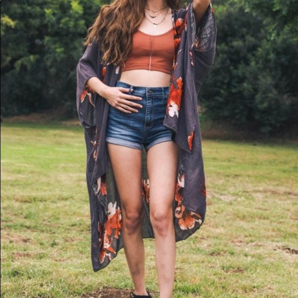 Floral Print Kimono - Picture 8 of 15